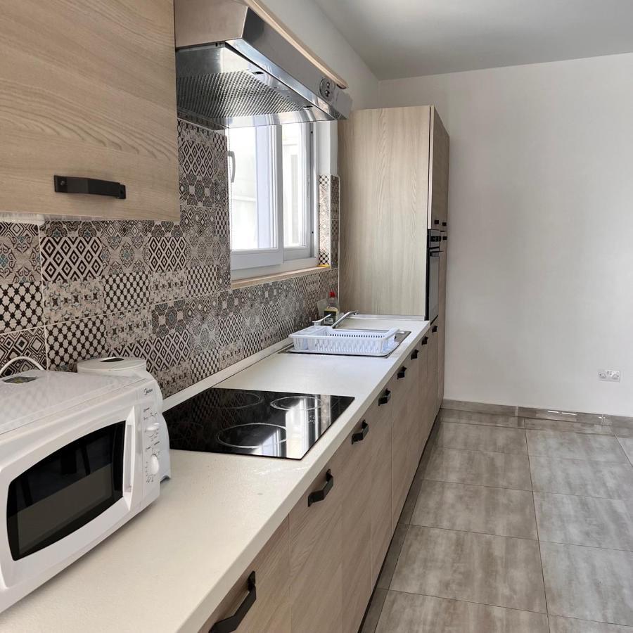 F6 1, Private One Small Double Bed Shared Bathroom In Shared Flat Homestay Msida